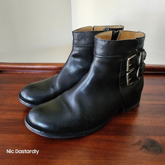 Frye Molly D Ring Ankle Boots - Picture 4 of 10